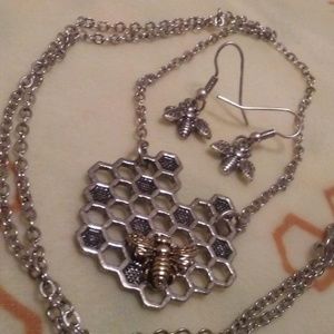 Jewelry - Honeycomb & Bee Necklace w/Bee Earrings Jewelry - Honeycomb & Bee Necklace w/Bee Earrings